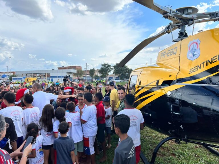 Detran-DF participa do programa Nosso Natal para levar felicidade e alegria as famílias do DF