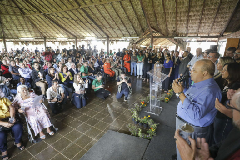 Mais 104 produtores rurais têm seus terrenos legalizados 