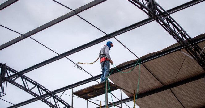 As obras de modernização do ginásio Lunabel III estão avançadas