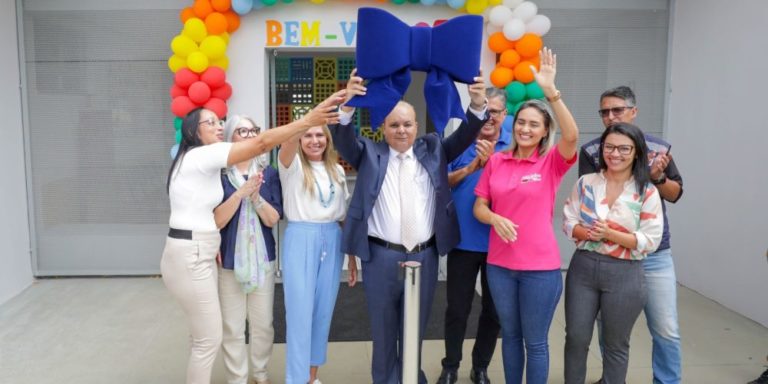 Ibaneis Rocha inaugura Cepi Rosa do Campo, em Santa Maria, para atender 200 crianças