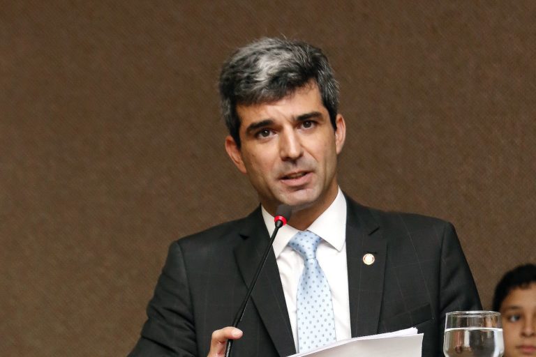 GDF decreta luto oficial pelo falecimento de Juliano Costa Couto