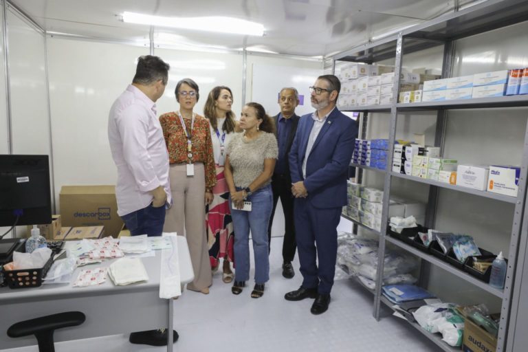 GDF inaugura tenda de acolhimento a pacientes com dengue em Samambaia