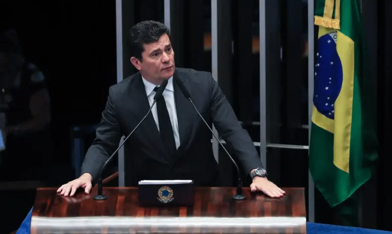 Desembargador vota pela cassação de Moro em 4ª sessão de julgamento