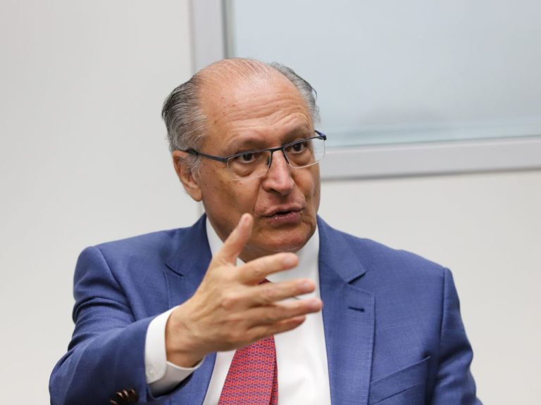 Alckmin destaca convivência pacífica entre poderes