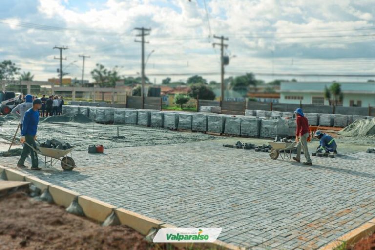 Praça da capela nossa senhora Aparecida tem obras avançadas em Valparaíso