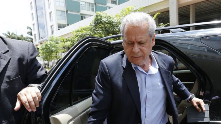 Dirceu: Prioridade é a reeleição de Lula