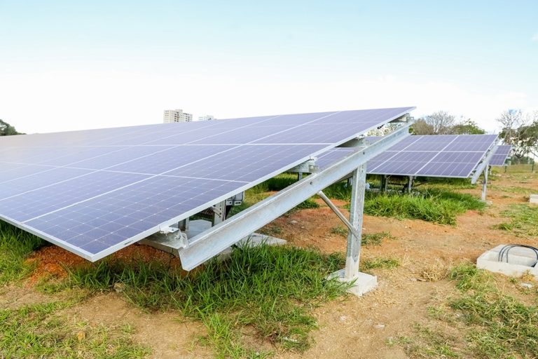 GDF inaugura primeira usina fotovoltaica pública no Dia Mundial do Meio Ambiente