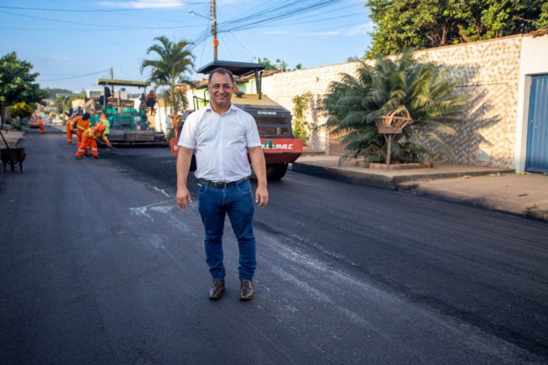 Carlinhos do Mangão supera todas as gestões passadas em pavimentação asfáltica