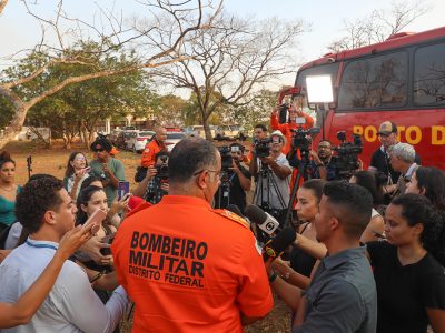 GDF reforça efetivo no combate ao incêndio florestal no Parque Nacional de Brasília