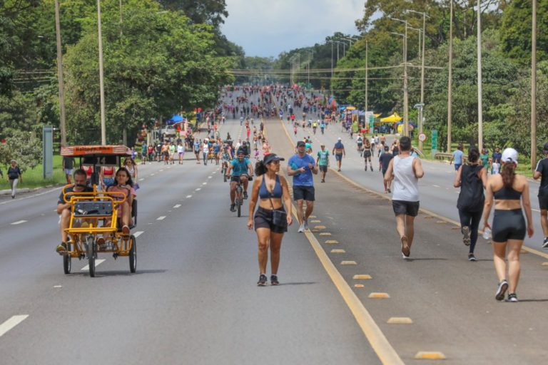 Revogada proibição a ambulantes no Eixão do Lazer