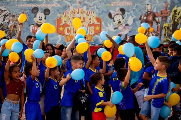 Mil crianças participaram do projeto Um Dia no Maior São João do Cerrado