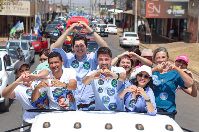 Vice-governador Daniel Vilela lidera carreata em apoio a Marcus Vinicius, em Valparaíso